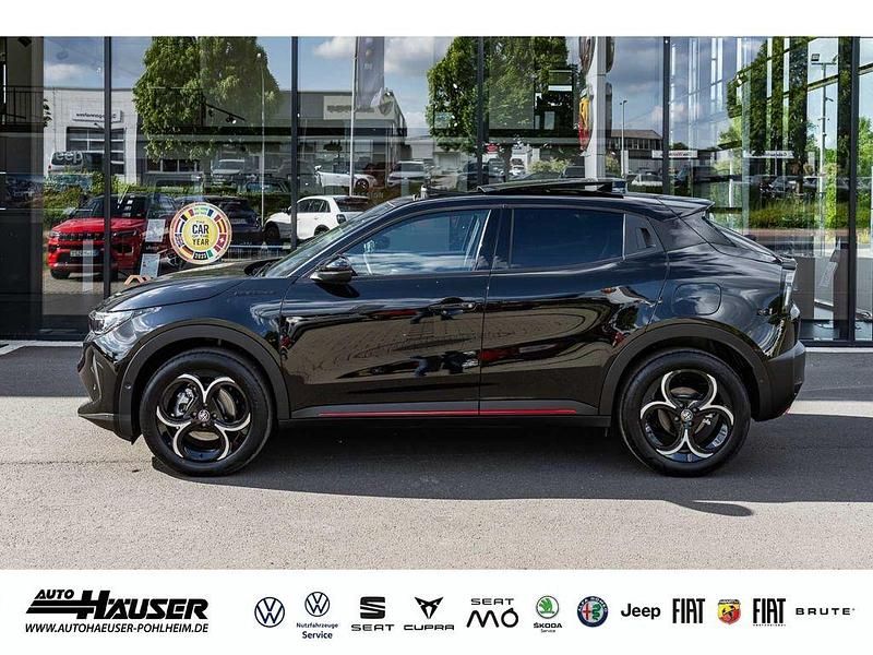 Neu Alfa Romeo Junior Edizione Speciale 114 kW (156 PS) 2025 Nero tortona unilackierung SUV