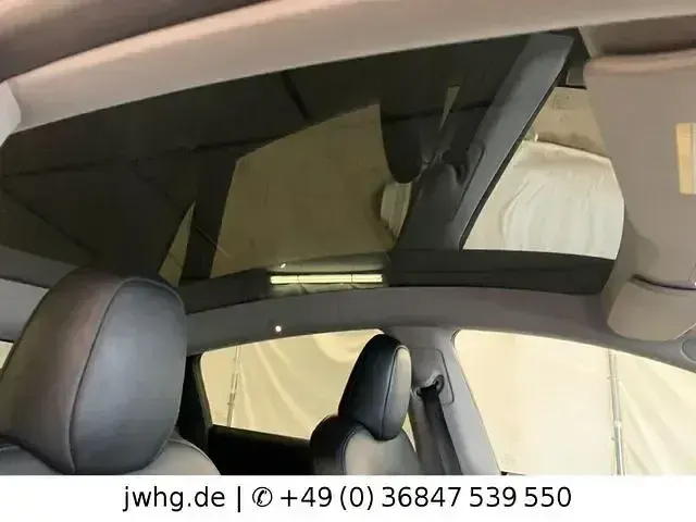 Gebraucht Tesla Model Y RWD 255 kW (347 PS) 2024 Weiß SUV