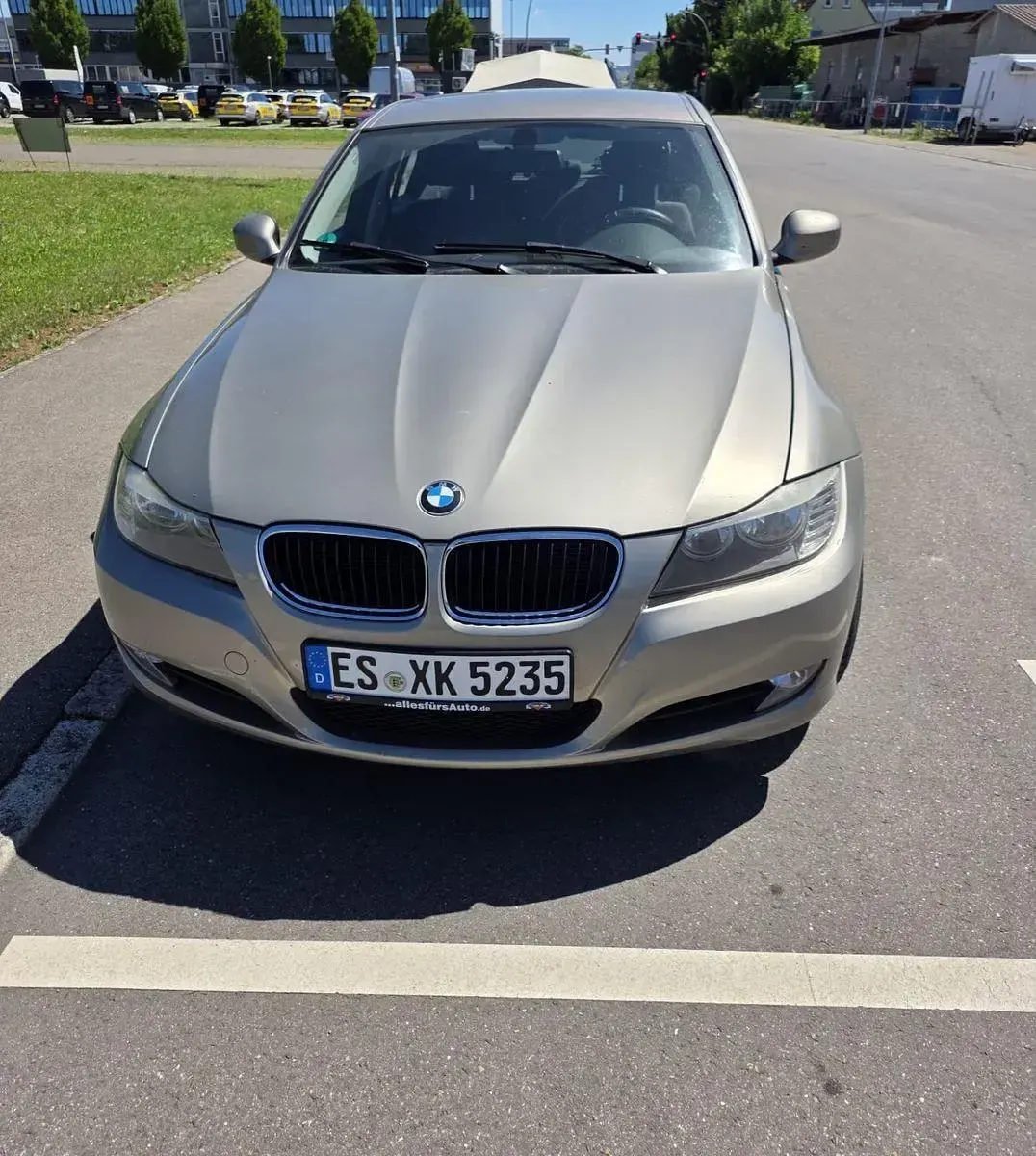 Gebraucht BMW 318 143 PS (105 kW) 2011 Limousine