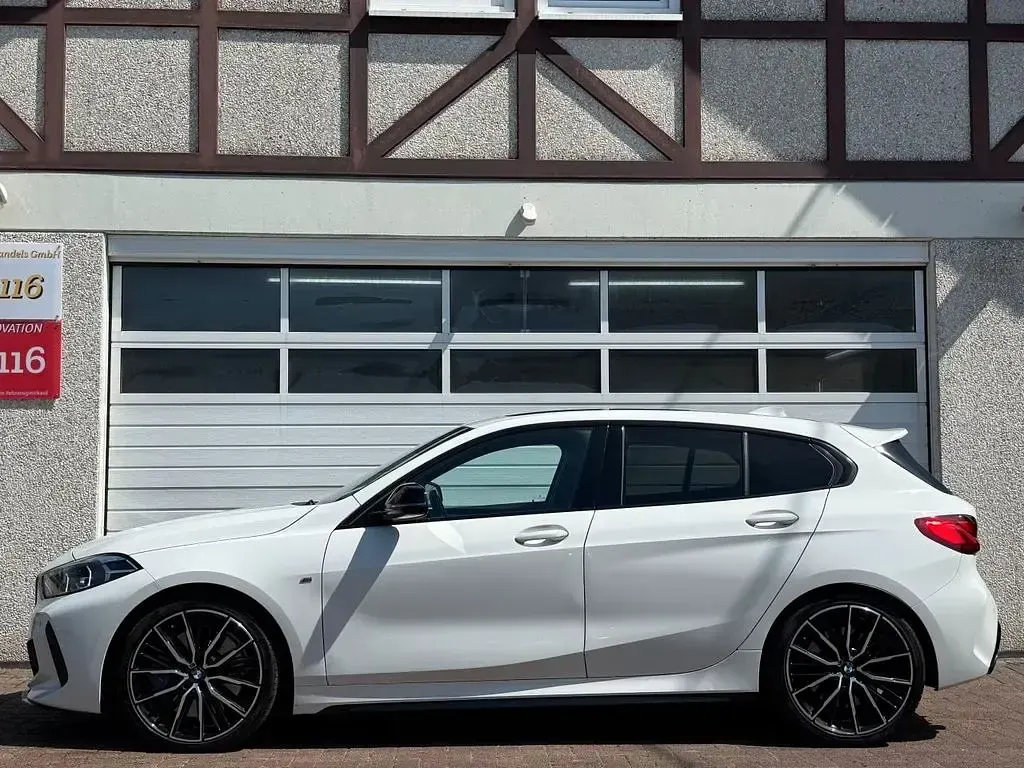 Gebraucht BMW M135 Performance 306 PS (225 kW) 2022 Weiß Kleinwagen
