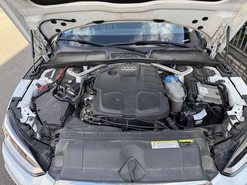 Gebraucht Audi A5 Design 190 PS (139 kW) 2017 Weiß Coupé