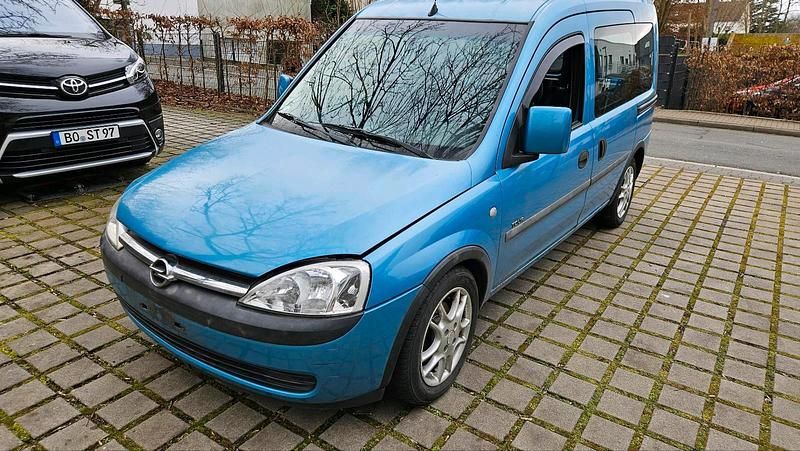 Gebraucht Opel Combo 82 PS (60 kW) 2002 Blau Van / Kleinbus