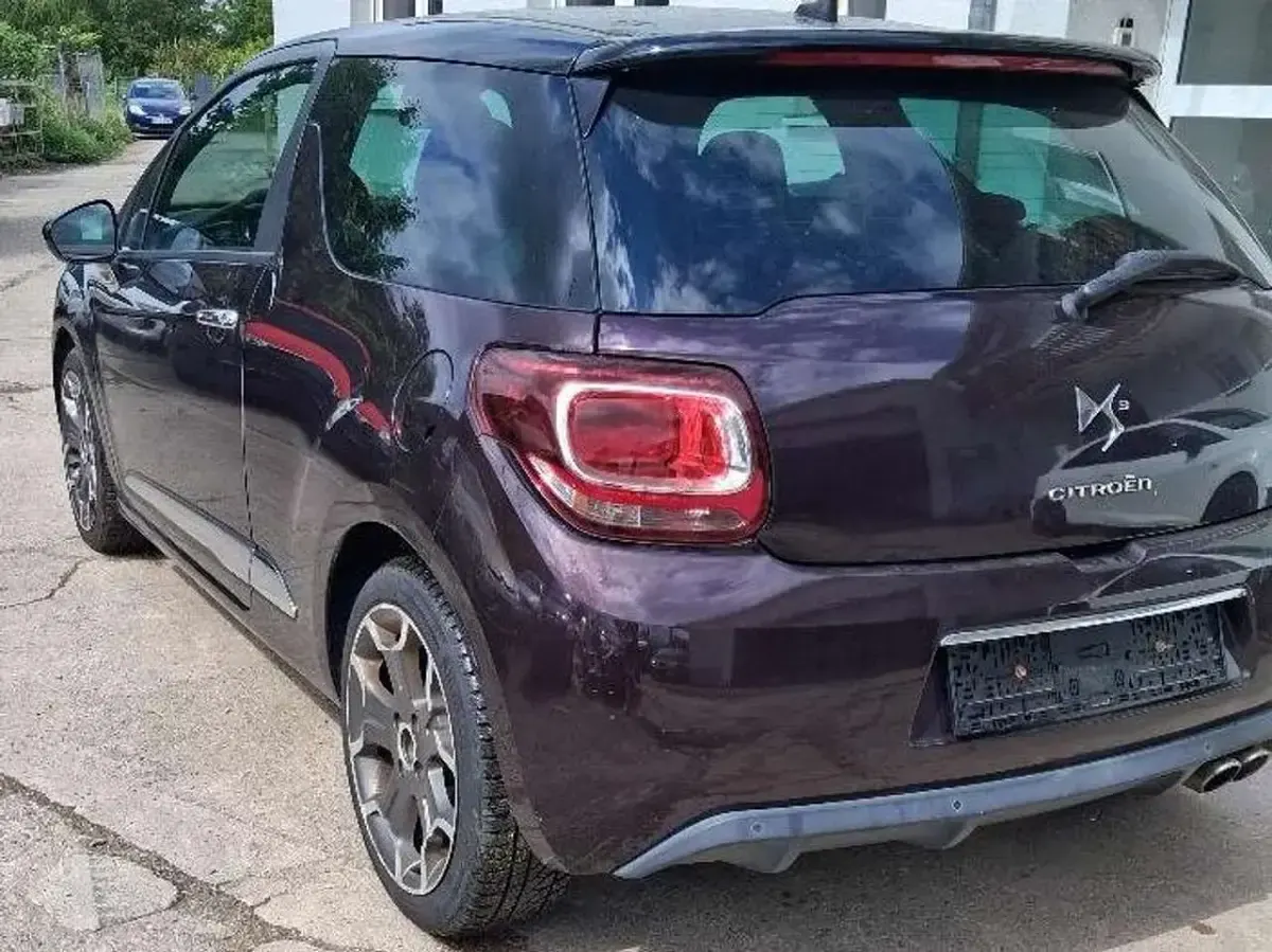 Gebraucht Citroën DS3 Sport Chic 165 PS (121 kW) 2015 Whisper+schwarz onyx/metallic Kleinwagen