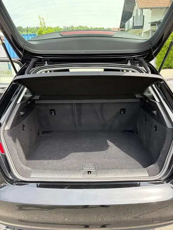 Second-hand Audi A3 125 CP (91 kW) 2014 Negru Berlinǎ