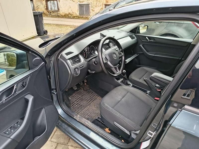 Gebraucht Skoda Rapid Ambition 116 PS (85 kW) 2016 Quarzgrau metallic Kleinwagen