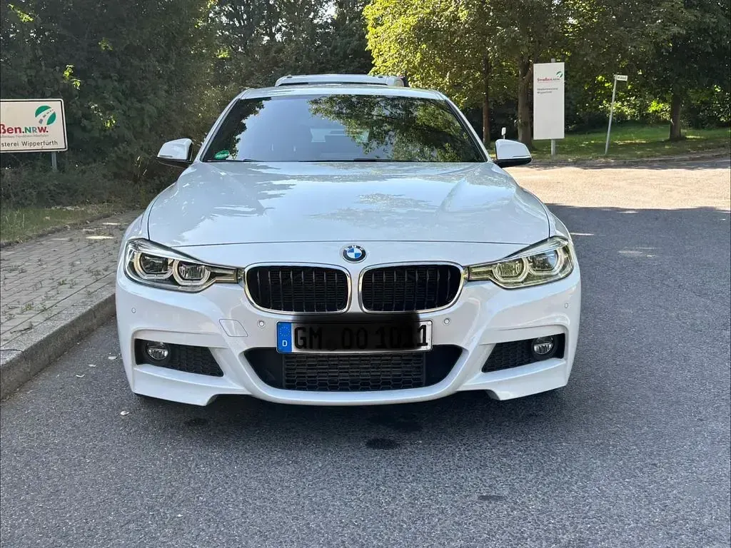Gebraucht BMW 320 M Sport 190 PS (139 kW) 2017 Weiß Kombi
