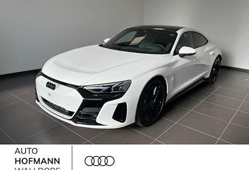 Weiß Gebraucht 2024 Audi e-tron GT quattro Ambiente Limousine | 117.920 € - Bild 1/4