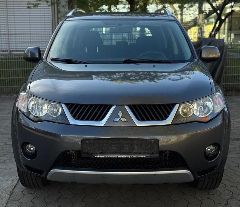 Gebraucht Mitsubishi Outlander 170 PS (125 kW) 2010 Grau SUV