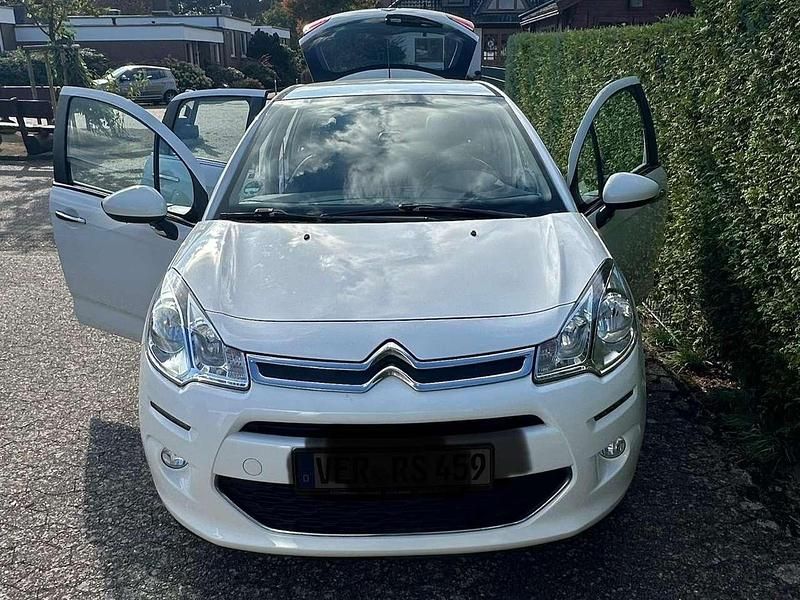 Weiß Gebraucht 2015 Citroën C3 PureTech Kleinwagen | 4.950 € (Fairer Preis) - Bild 1/4