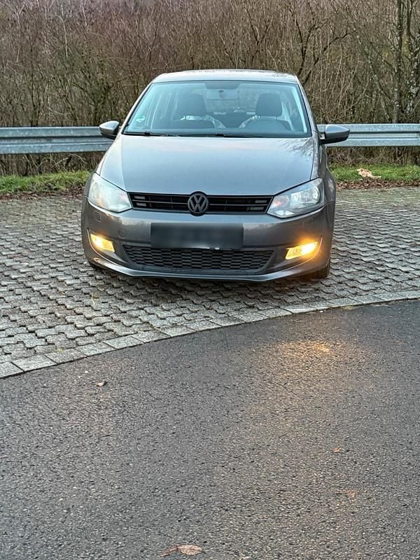 Second-hand VW Polo 75 CP (55 kW) 2013 Gri Hatchback