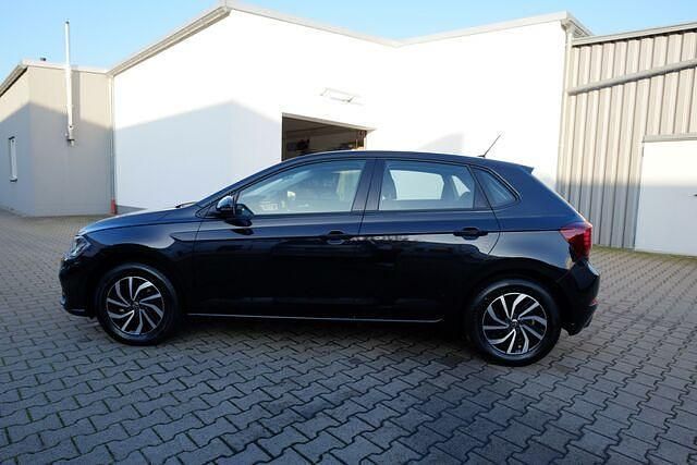 Gebraucht VW Polo Life 95 PS (69 kW) 2024 Schwarz Kleinwagen