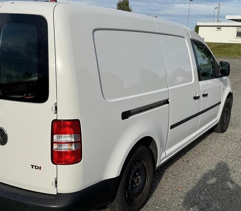 Second-hand VW Caddy 140 CP (102 kW) 2014 Alb Monovolum
