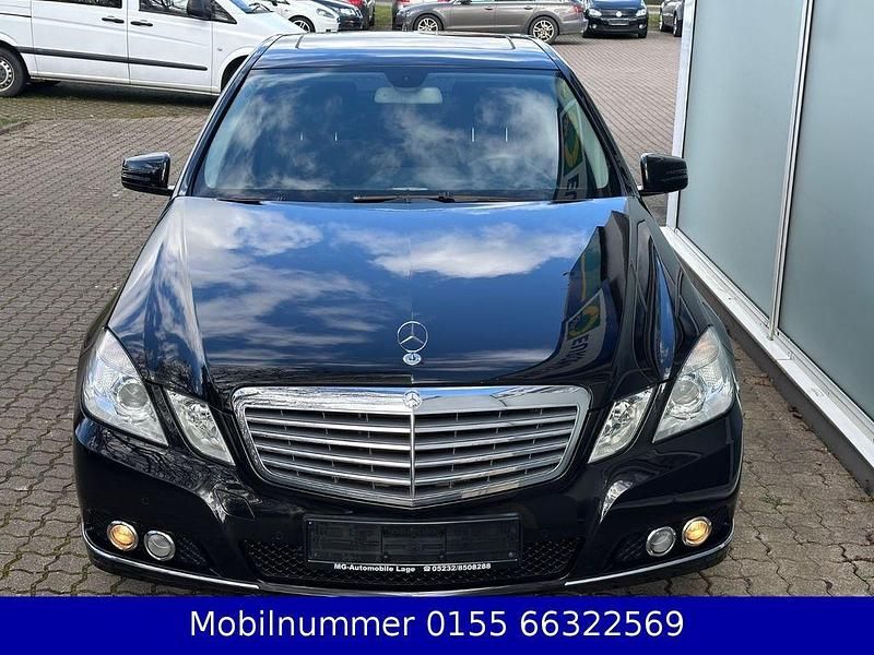 Gebraucht Mercedes E200 184 PS (135 kW) 2010 Schwarz Limousine
