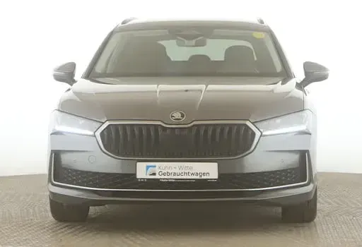 Gebraucht Skoda Superb Selection 150 PS (110 kW) 2025 Grau Kombi