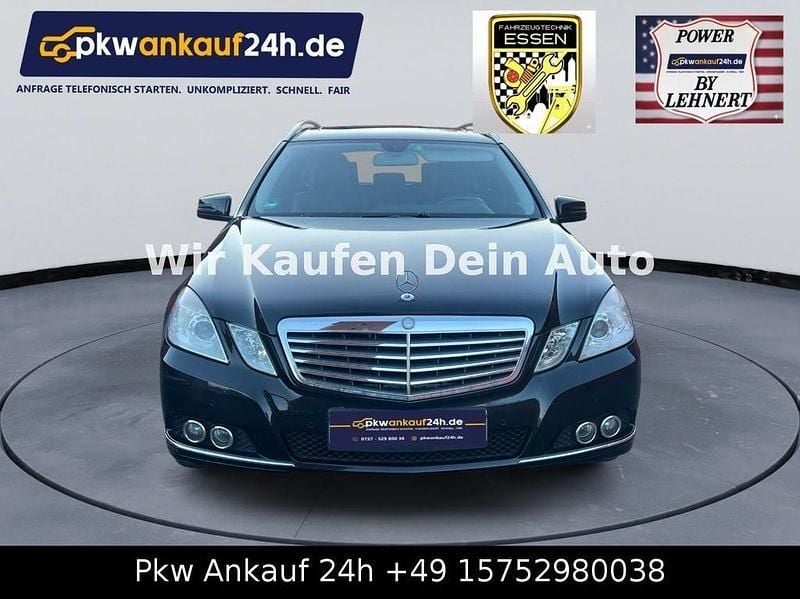Schwarz Gebraucht 2011 Mercedes E200 Kombi | 9.200 € (Fairer Preis) - Bild 1/4