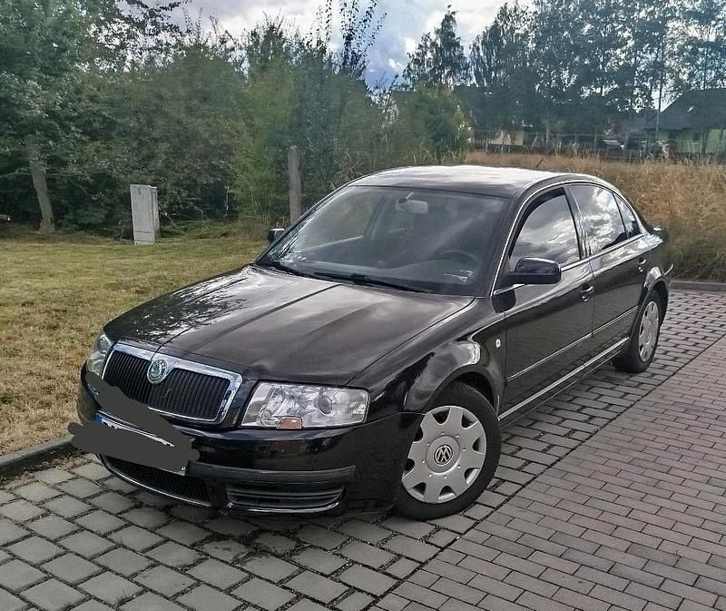 Schwarz Gebraucht 2006 Skoda Superb Limousine | 3.900 € - Bild 1/4
