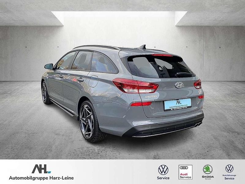 Neu Hyundai i30 N Line 140 PS (102 kW) 2025 Grau Kombi