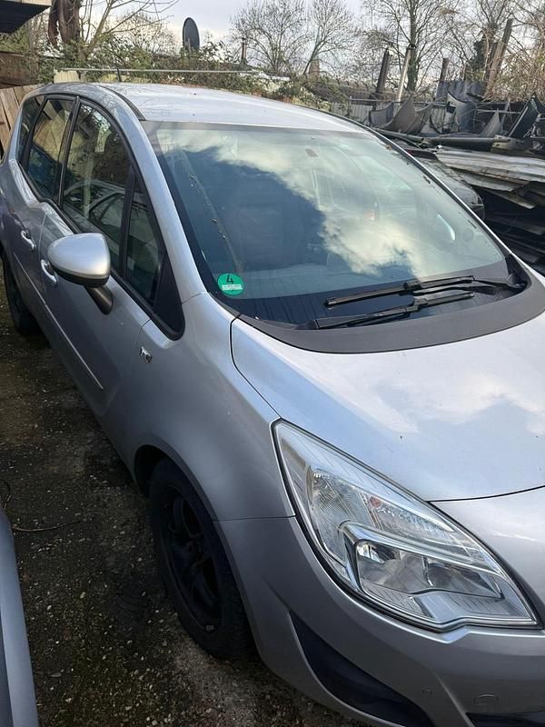 Gebraucht Opel Meriva 110 PS (80 kW) 2010 Silber Van / Kleinbus