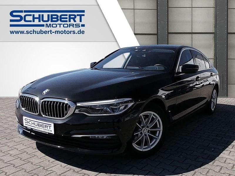 Schwarz Gebraucht 2018 BMW 520 Limousine | 23.750 € (Guter Preis) - Bild 1/4