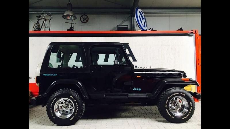Gebraucht Jeep Wrangler 184 PS (135 kW) 1993 Schwarz SUV