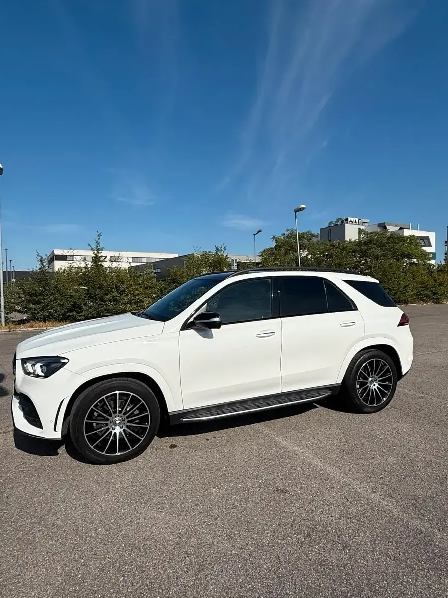 Gebraucht Mercedes GLE300 AMG 292 PS (214 kW) 2023 Weiß SUV