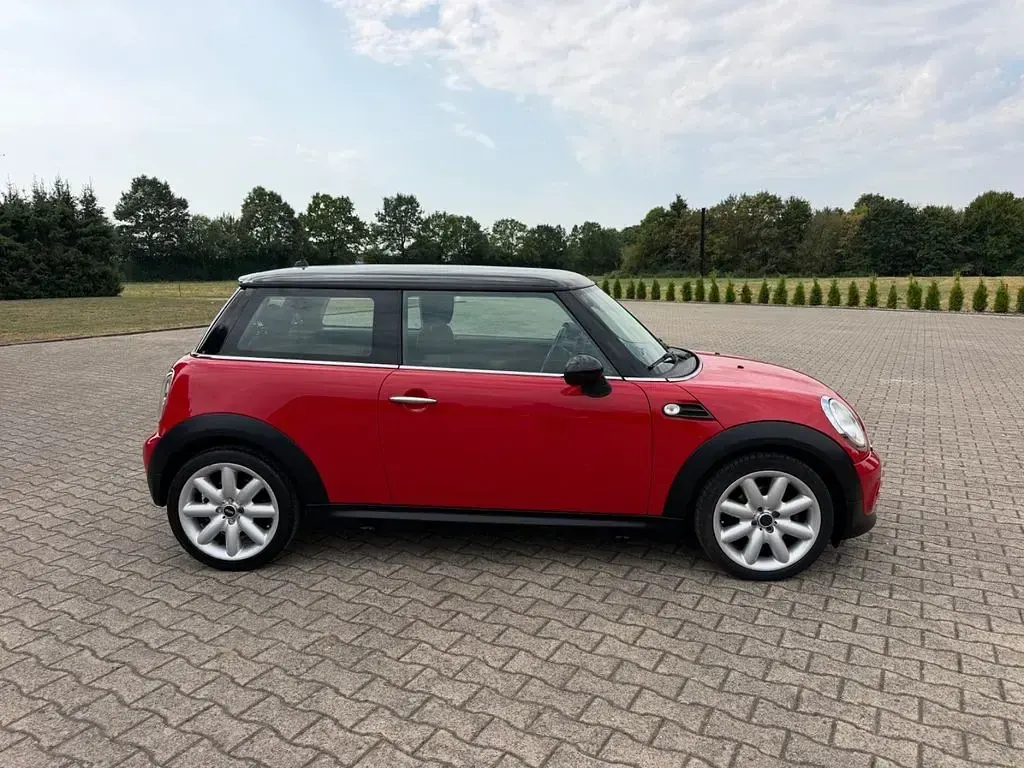 Gebraucht Mini Cooper 122 PS (89 kW) 2012 Rot Kleinwagen