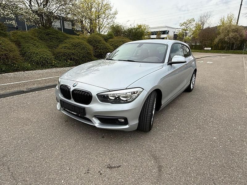 Gebraucht BMW 116 Advantage 109 PS (80 kW) 2016 Grau Kleinwagen
