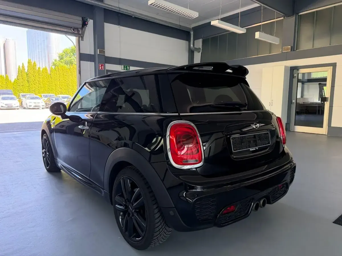 Gebraucht Mini Cooper S 192 PS (141 kW) 2017 Schwarz Kleinwagen
