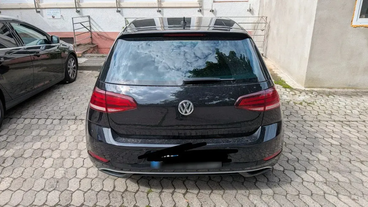 Gebraucht VW Golf VII Comfortline 150 PS (110 kW) 2017 Schwarz Limousine