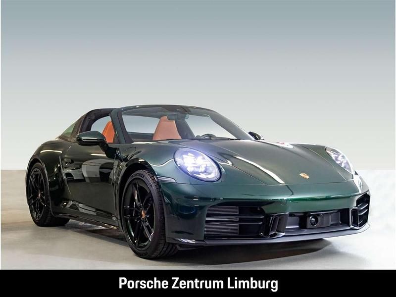 Neu Porsche 992 480 PS (353 kW) 2025 Oakgrünmetallic neo Coupé