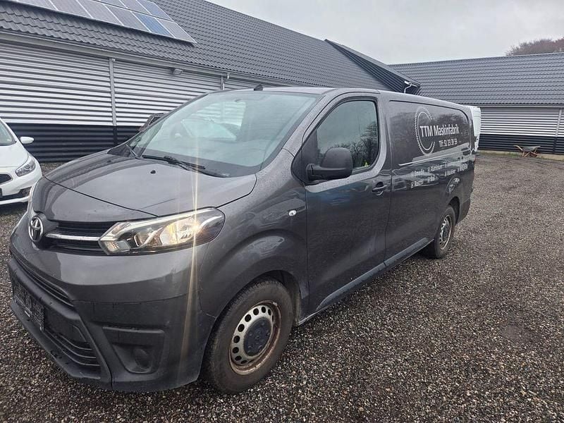 Gebraucht Toyota Proace 122 PS (89 kW) 2018 Grau Van / Kleinbus