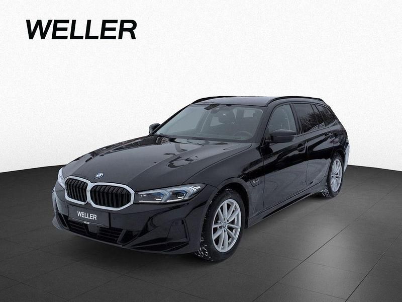 Gebraucht BMW 330e Shadowline 292 PS (214 kW) 2022 Schwarz (schwarz) Kombi