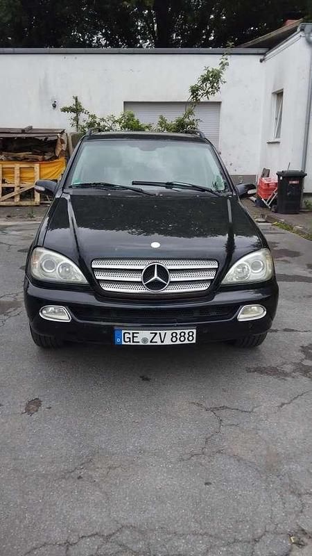 Gebraucht 2002 Mercedes ML320 SUV | 2.990 € (Teuer) - Bild 1/4