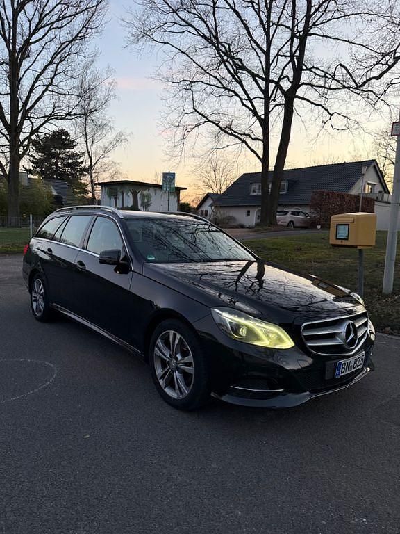 Gebraucht Mercedes E200 136 PS (100 kW) 2015 Schwarz Kombi