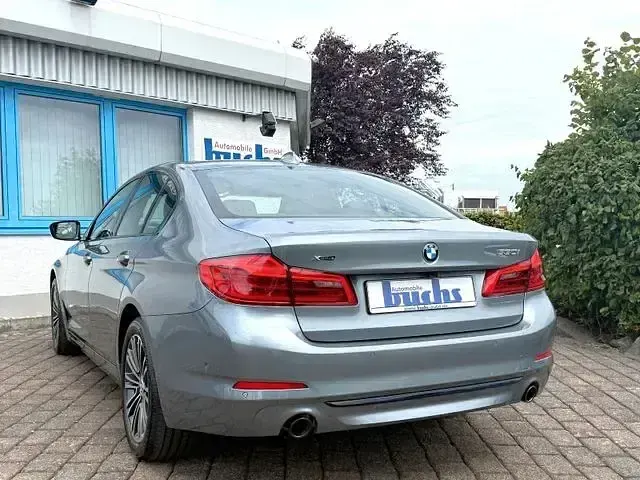 Gebraucht BMW 530 Sport Line 252 PS (185 kW) 2019 Grau Limousine