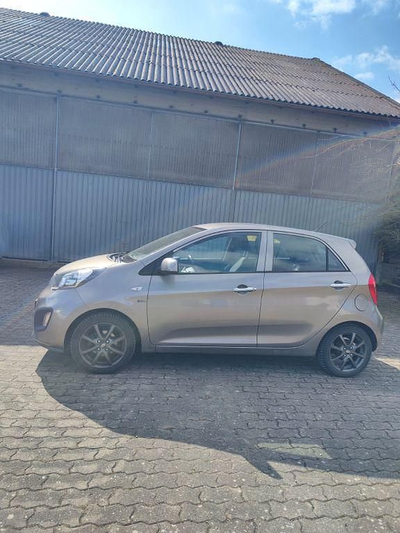 Gebraucht Kia Picanto Edition 7 69 PS (50 kW) 2013 Grau Kleinwagen