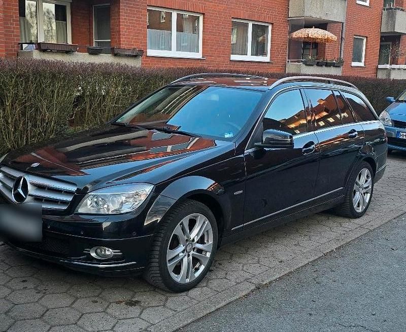 Gebraucht Mercedes C220 170 PS (125 kW) 2008 Schwarz Kombi