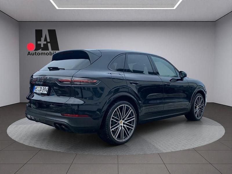 Gebraucht Porsche Cayenne S 441 PS (324 kW) 2020 Schwarz SUV