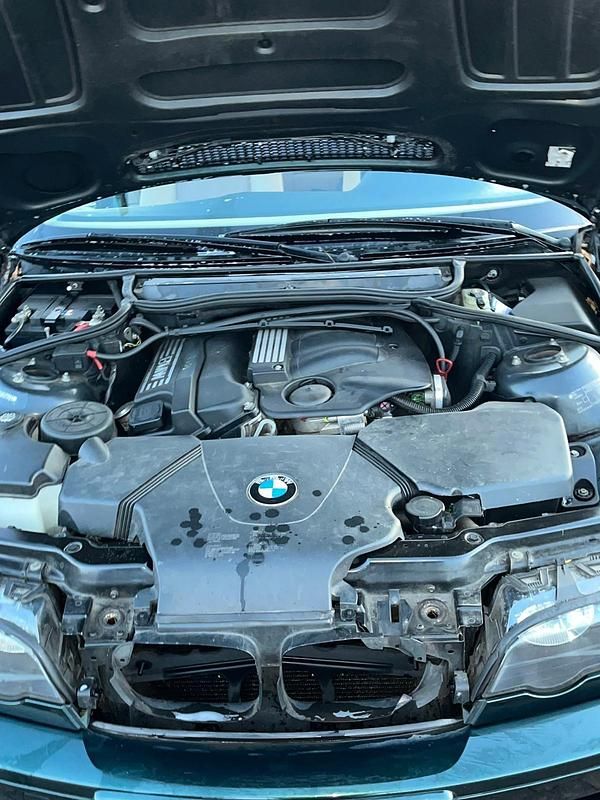 Gebraucht BMW 318 143 PS (105 kW) 2002 Grün Coupé