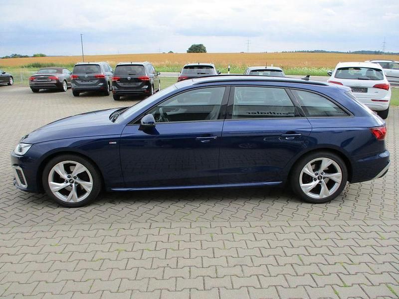 Gebraucht Audi A4 S-Line 150 PS (110 kW) 2023 Blau Kombi