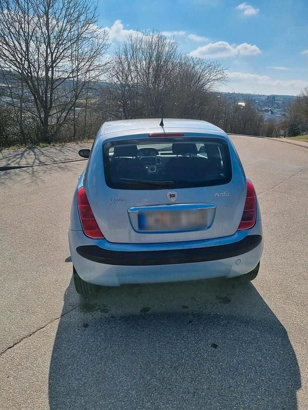 Gebraucht Lancia Ypsilon 65 PS (47 kW) 2006 Blau Kleinwagen