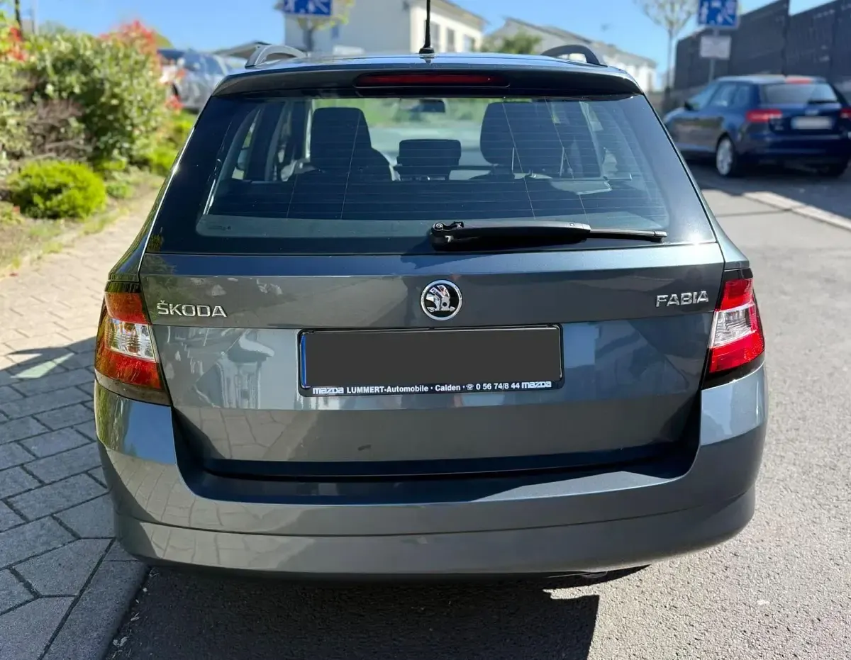 Używany Skoda Fabia 75 KM (55 kW) 2018 Czarny Hatchback