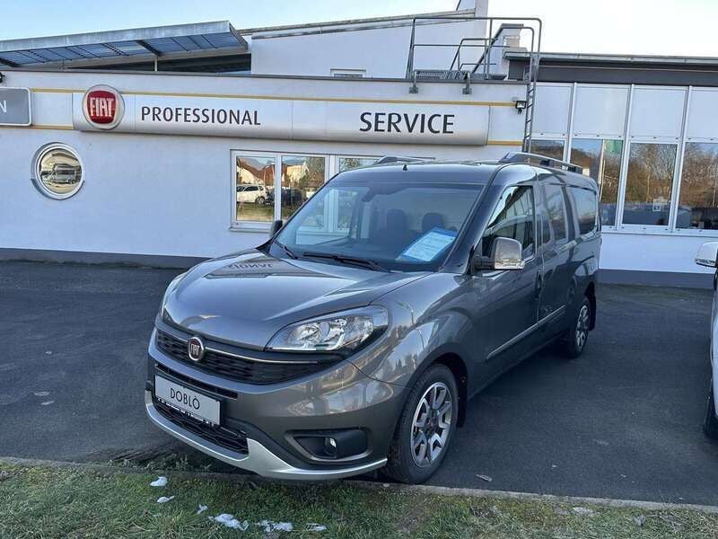 Gebraucht Fiat Doblò Trekking 120 PS (88 kW) 2022 Star grau Van / Kleinbus