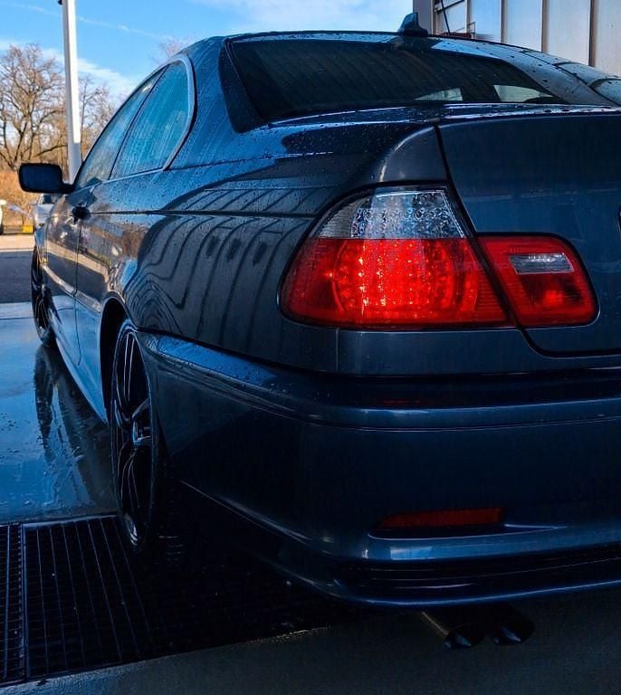 Gebraucht BMW 325 192 PS (141 kW) 2001 Grau Coupé