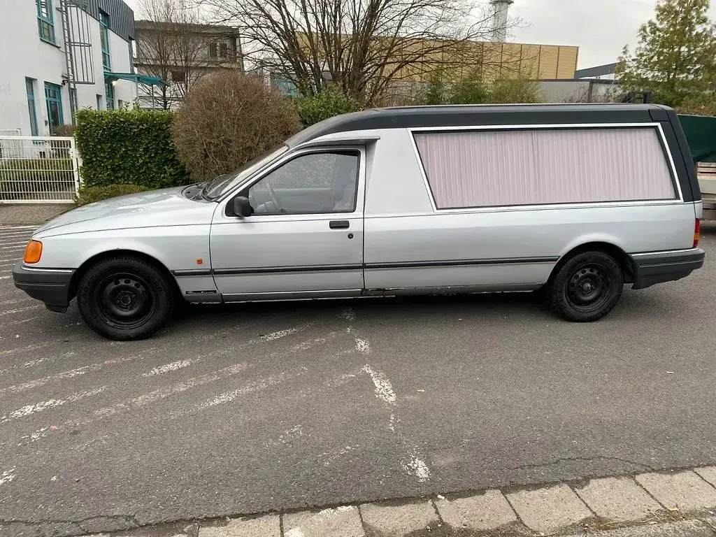Occasion Ford Sierra 101 ch (74 kW) 1990 Gris