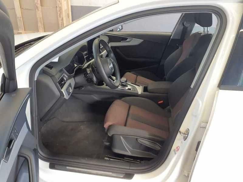 Gebraucht Audi A4 Sport 204 PS (150 kW) 2021 Ibisweiß Kombi