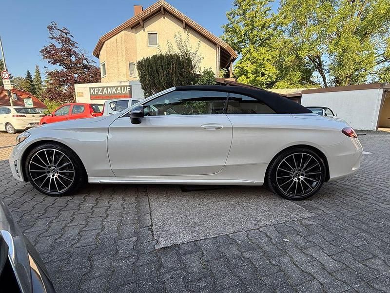 Gebraucht Mercedes C300 AMG line 245 PS (180 kW) 2021 Weiß Cabrio