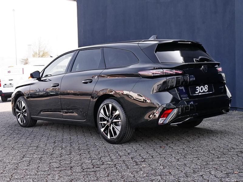 Gebraucht Peugeot 308 SW Allure 145 PS (106 kW) 2025 Schwarz Kombi