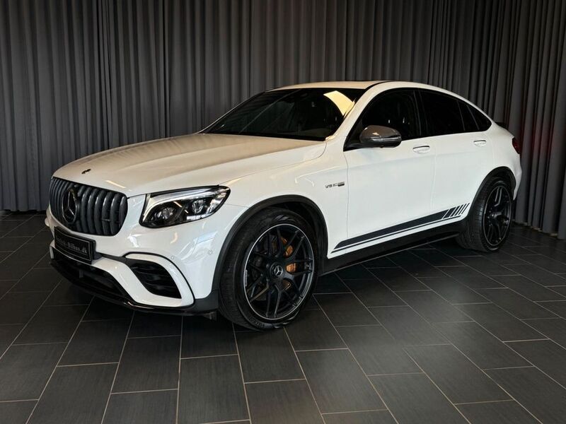 Weiß Gebraucht 2017 Mercedes GLC63 AMG AMG SUV | 60.452 € - Bild 1/4