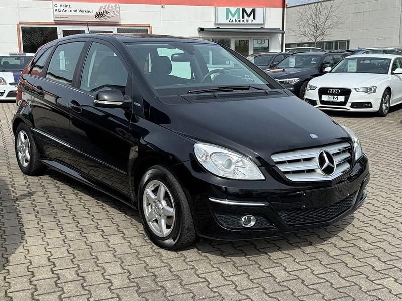 Gebraucht Mercedes B160 95 PS (69 kW) 2010 Schwarz Van / Kleinbus